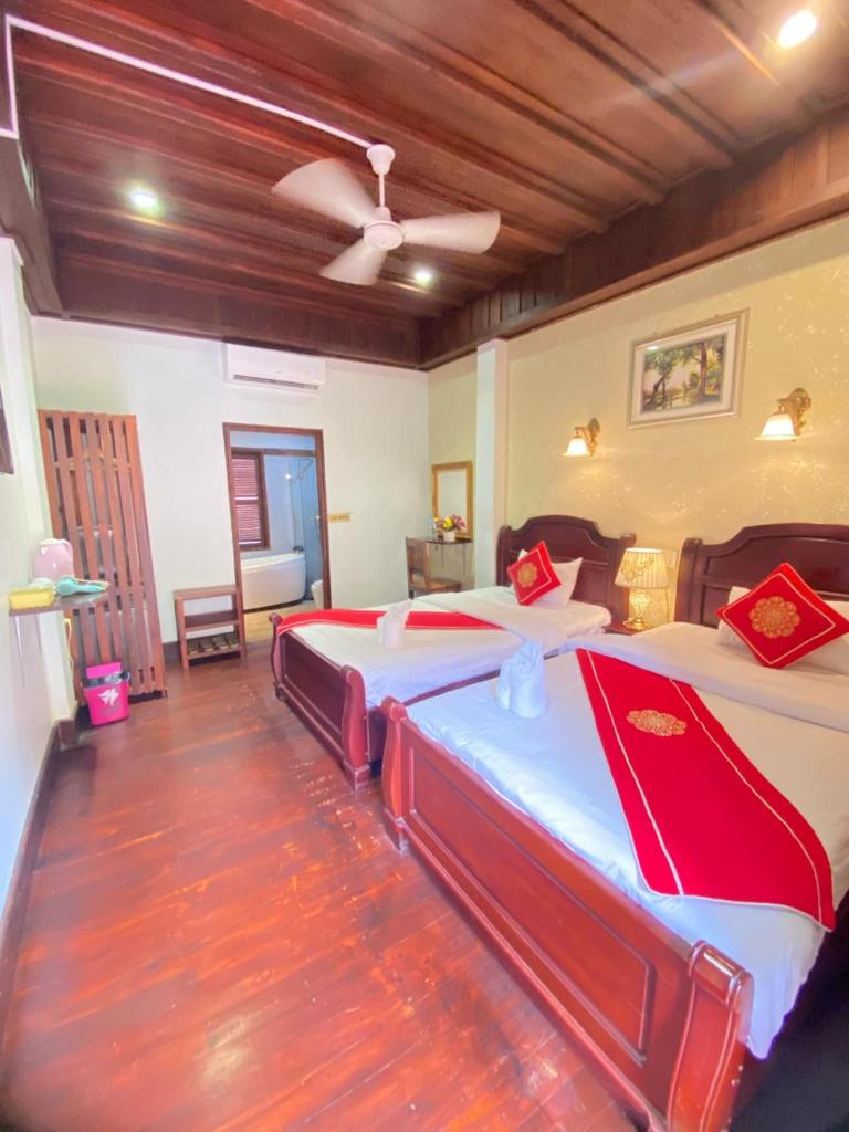 Villa Kee Lee Hotel - Tap to explore photos