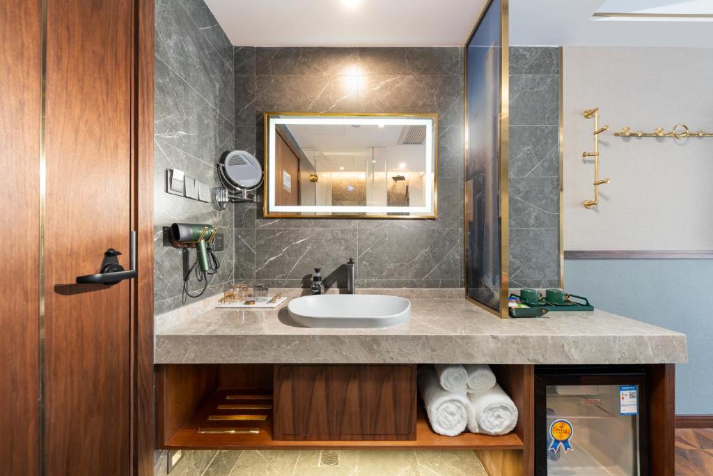 Nostalgia S Hotel(Beijing Guomao） Room Type - Standard Double Room