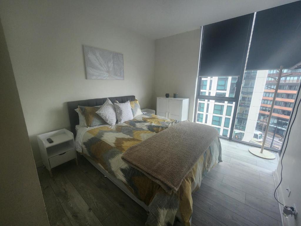 One bedroom apartment in Docklands photo 3