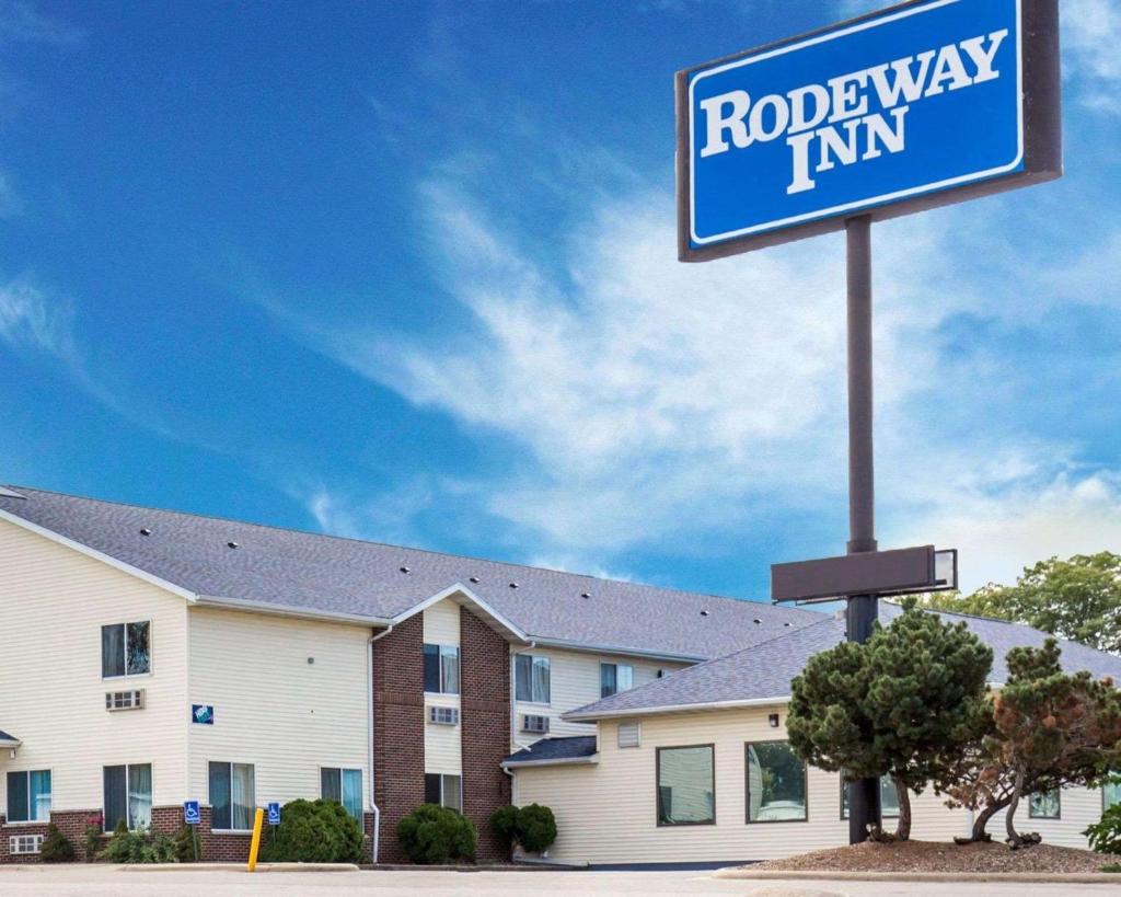 Rodeway Inn image