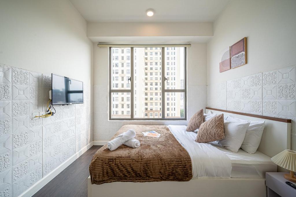 Double N Apartment - Near Ben Thanh Market - Free Pool, Gym - Riverside View