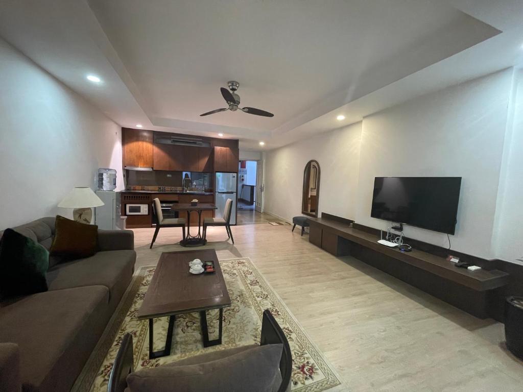 Rose Boutique 01 bedroom in Hoan Kiem