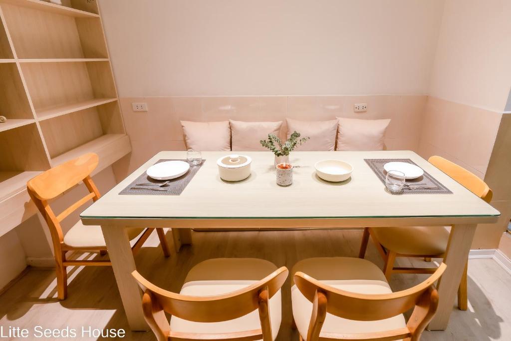 Little Seeds House-Hanoi, 4Brs,Cinema, Old Quarter