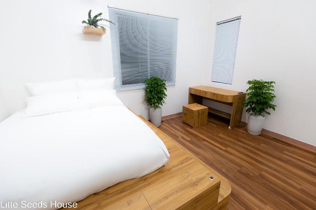 Little Seeds House-Hanoi, 4Brs,Cinema, Old Quarter