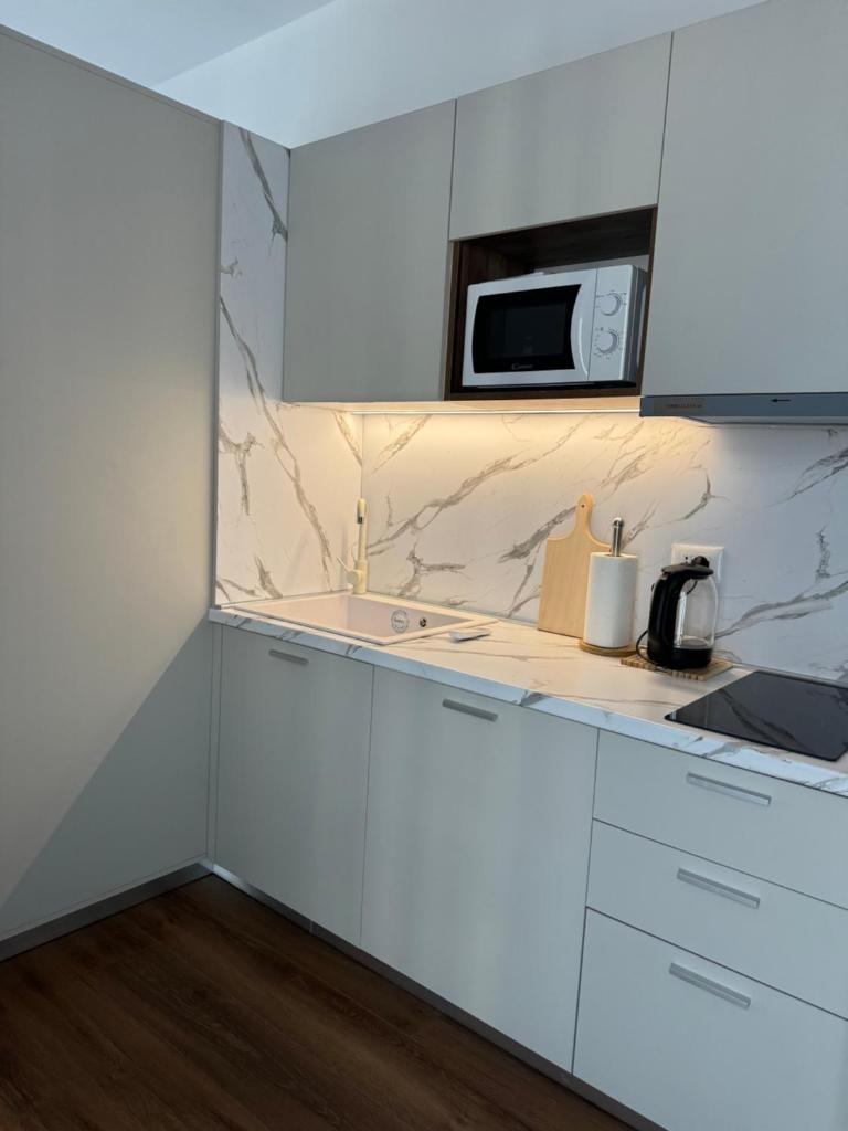 GH Studio Apartments 1 photo 3