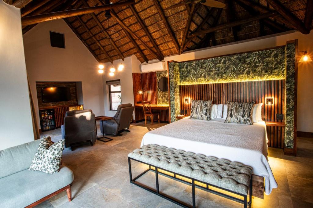 Lapeng Guest Lodge Room Type - Presidential Suite