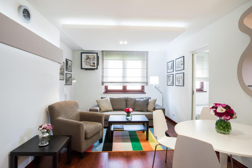 Апартаменты (Апартаменты с 2 спальнями), Apartment 18