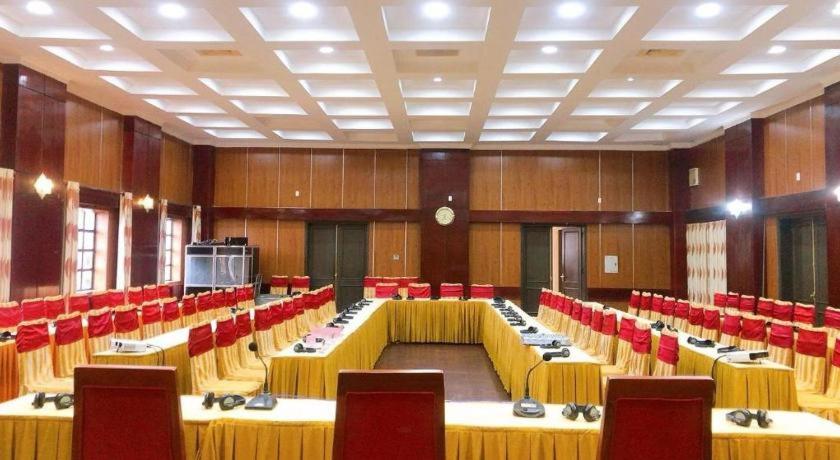 Hon Ngu Hotel Cua Lo Beach