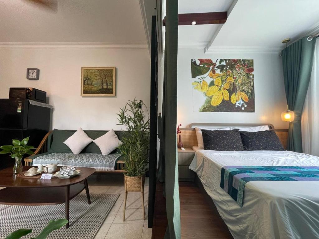 Zeit Home 304, trung tâm Phố Cổ Hà Nội, view Con đường Gốm Sứ, 2 Phòng Ngủ / Free Wifi