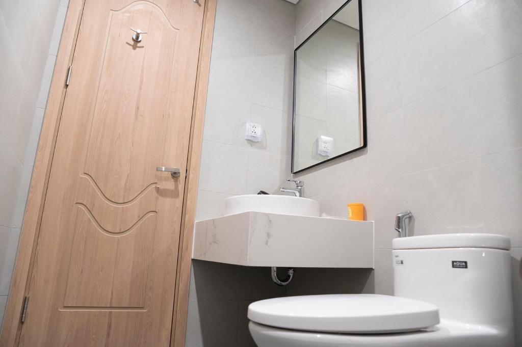 Khách sạn V-vinhomes ocean park2