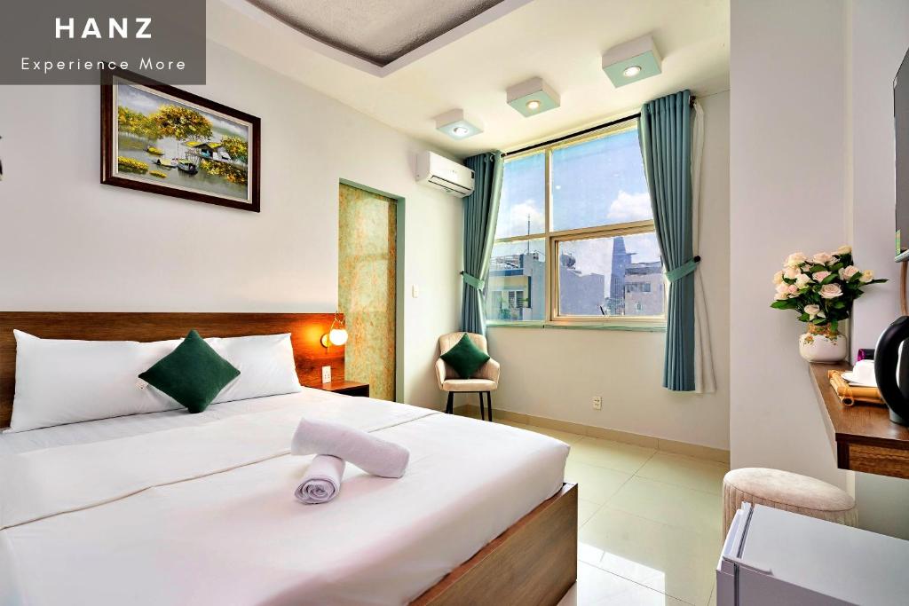 HANZ Front Hong Vy Hotel