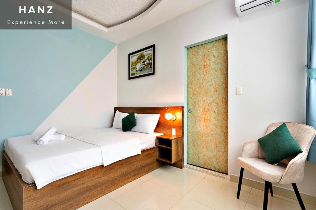 HANZ Front Hong Vy Hotel
