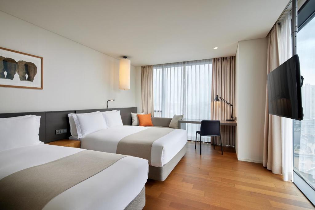 Shilla Stay Cheonan - Tap to explore photos