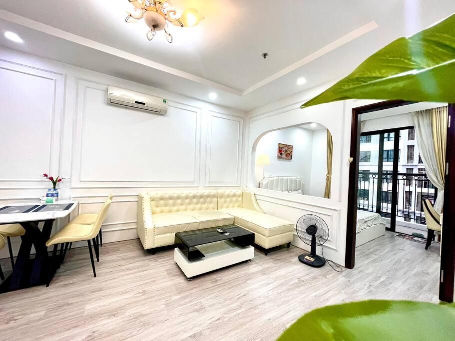 Căn hộ 1 phòng ngủ luxury tòa T8 Times City