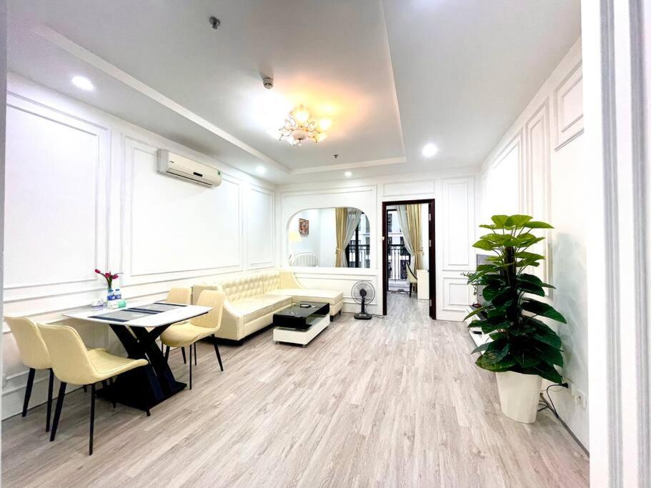 Căn hộ 1 phòng ngủ luxury tòa T8 Times City