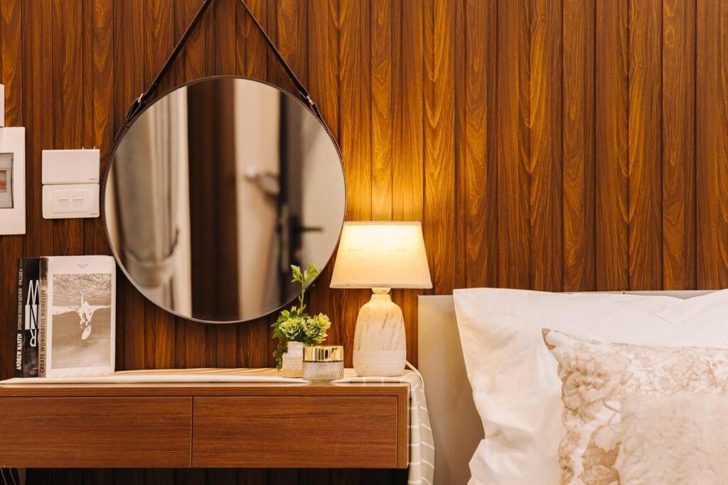 6pax Full house 100m to Train street Heart of Old Quarter