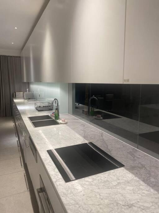 Luxury Villa Sanctuary Ho Tram Private Beach Resort