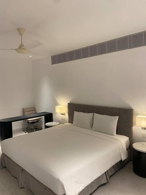 Luxury Villa Sanctuary Ho Tram Private Beach Resort