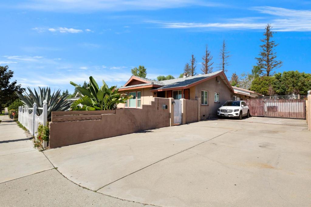 3BR Home for Long Stays image