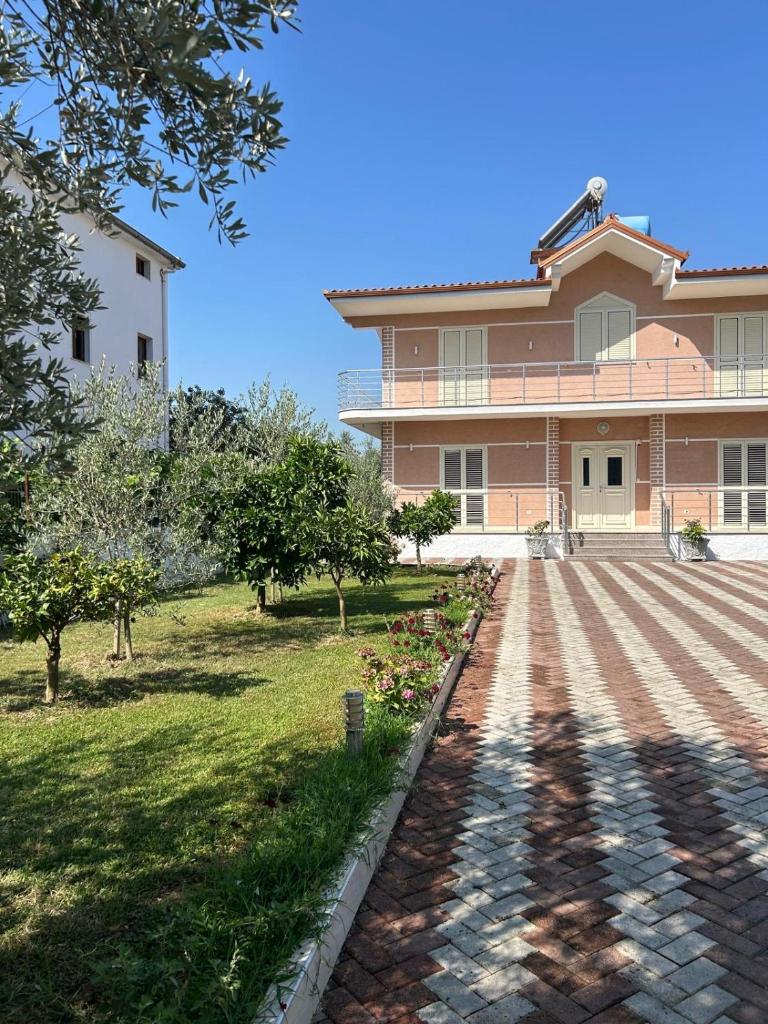 GS Villa photo 4
