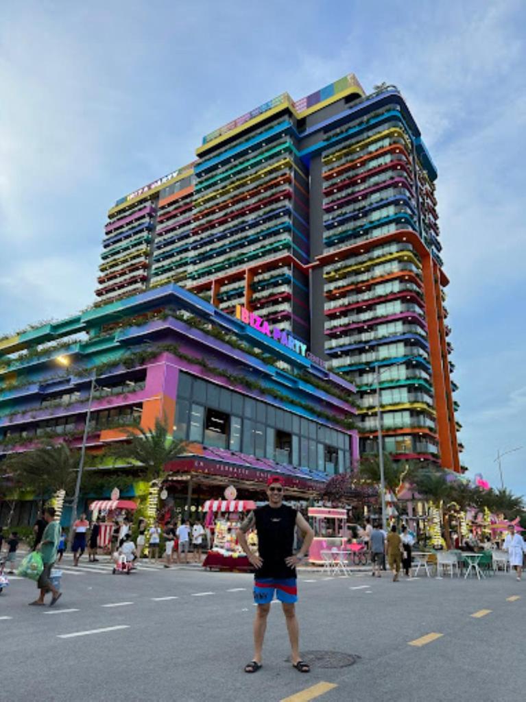 Flamingo Ibiza Hải Tiến - view biển