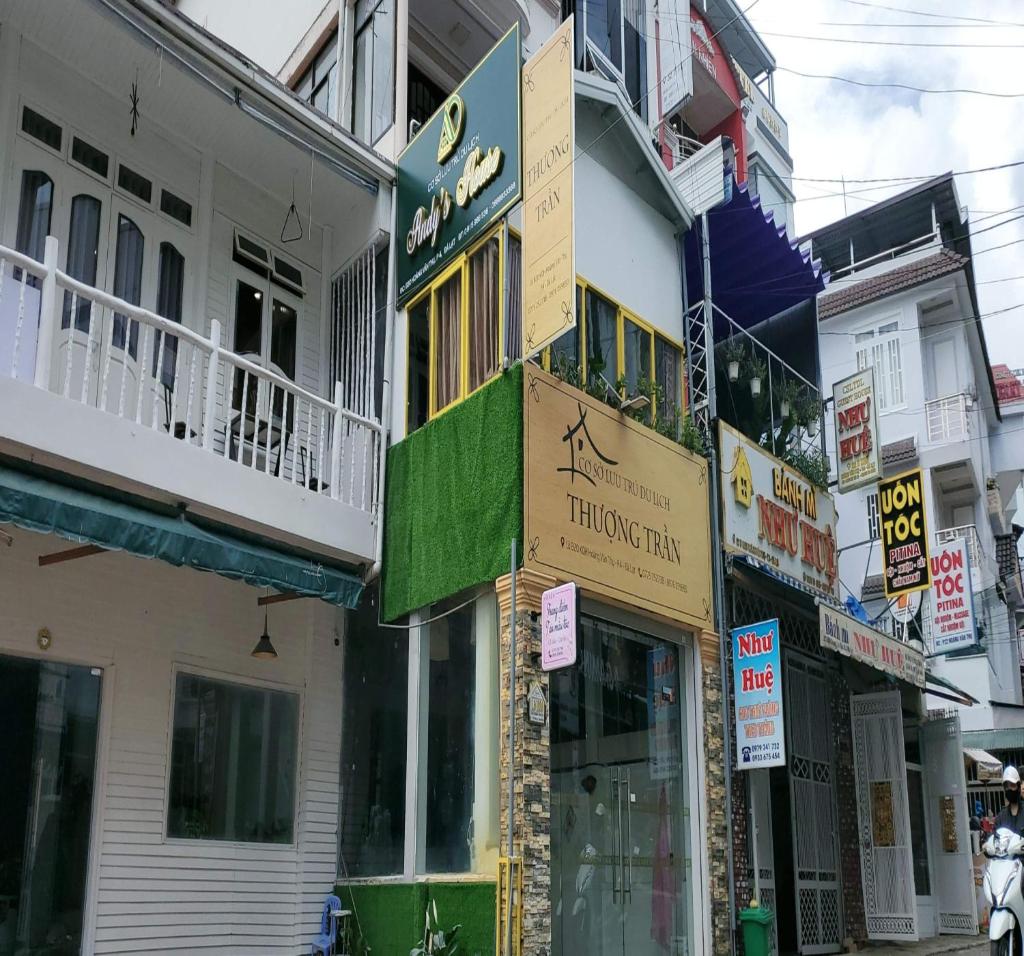 OYO 1247 Thuong Tran Homestay