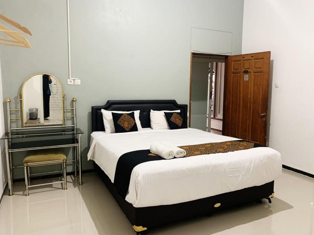 Tjahaja Baroe Syariah Mitra RedDoorz At Dukuh Kupang