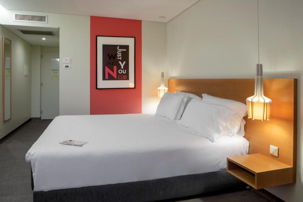 Stay Hotel Torres Vedras Centro - Tap to explore photos
