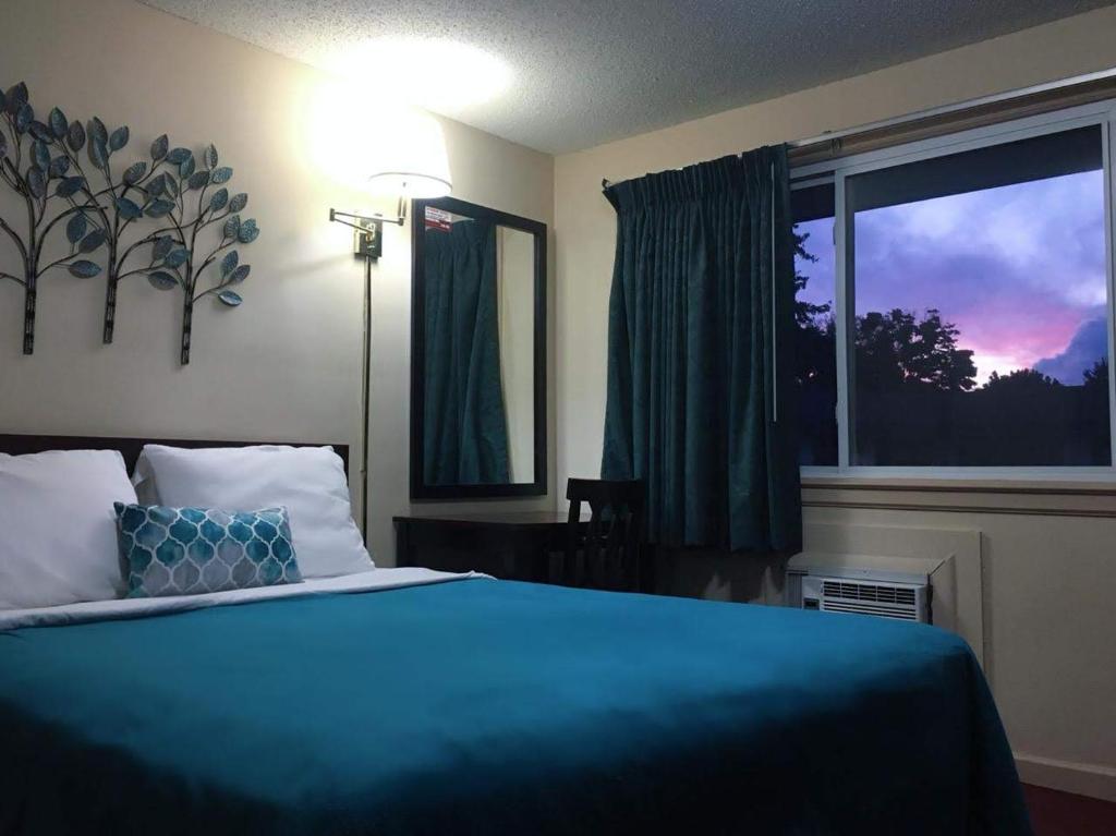 Swiss Cottage Inn image