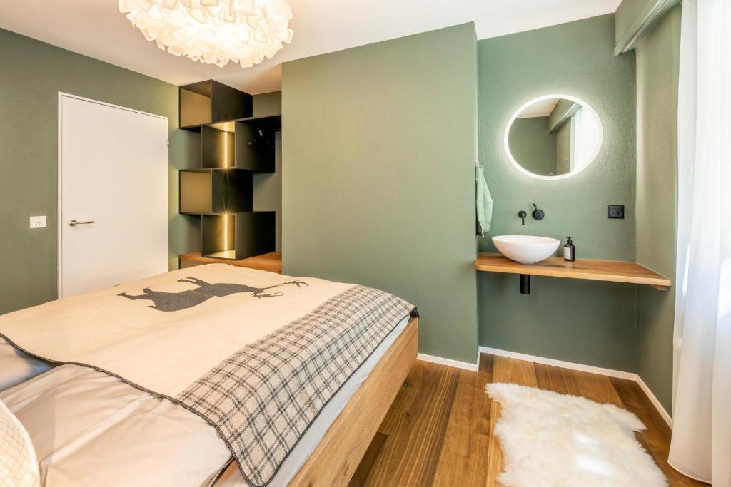 Haus Cervino - luxury apartment - Tap to explore photos
