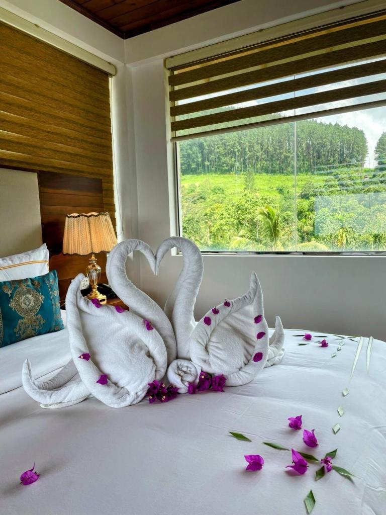 Bellwood Hills Resort & Spa - Tap to explore photos