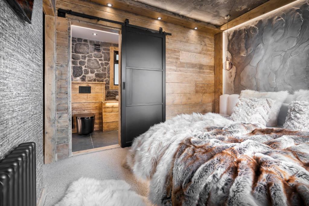 The Hideaway at Longtail - Ridgestone - Tap to explore photos