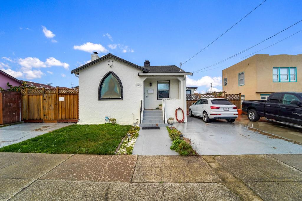 Richmond Studio SF Bay Area image