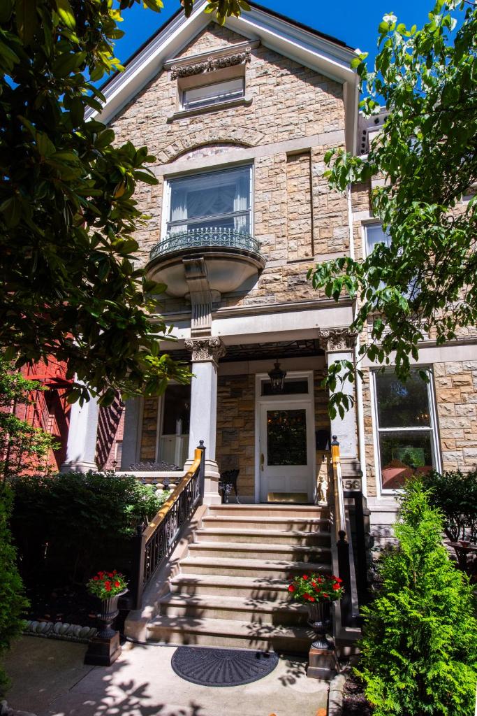 Central Park Bed & Breakfast image