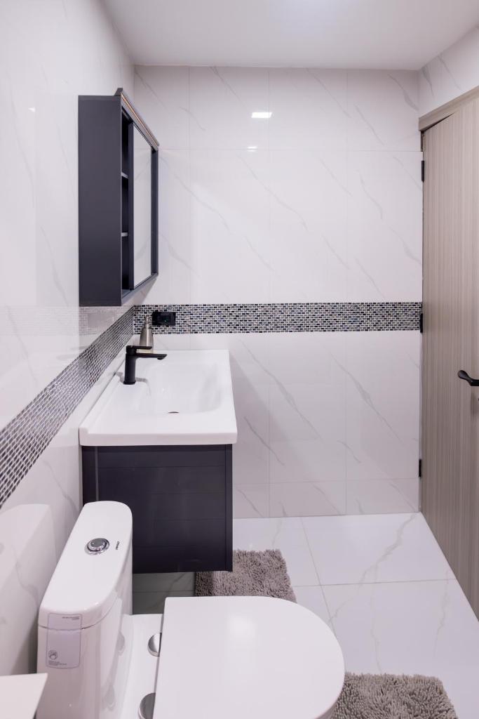 LeLuxe Cedar Valley Suite B photo 3
