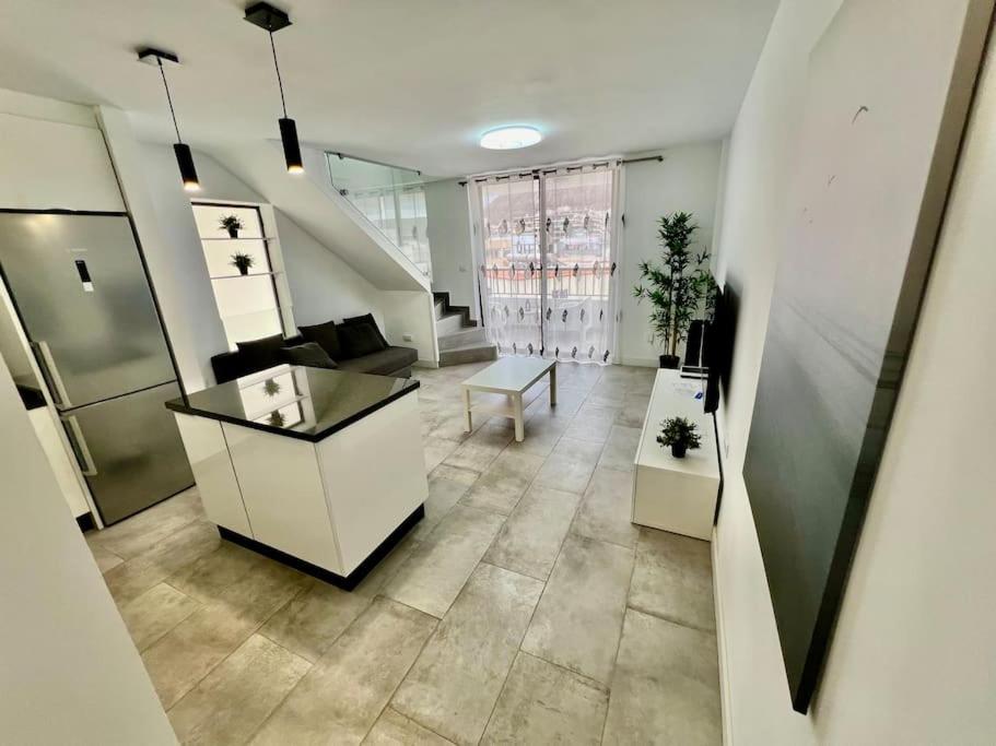 Los Cristianos Oasis, Modern Beachside Duplex - Tap to explore photos