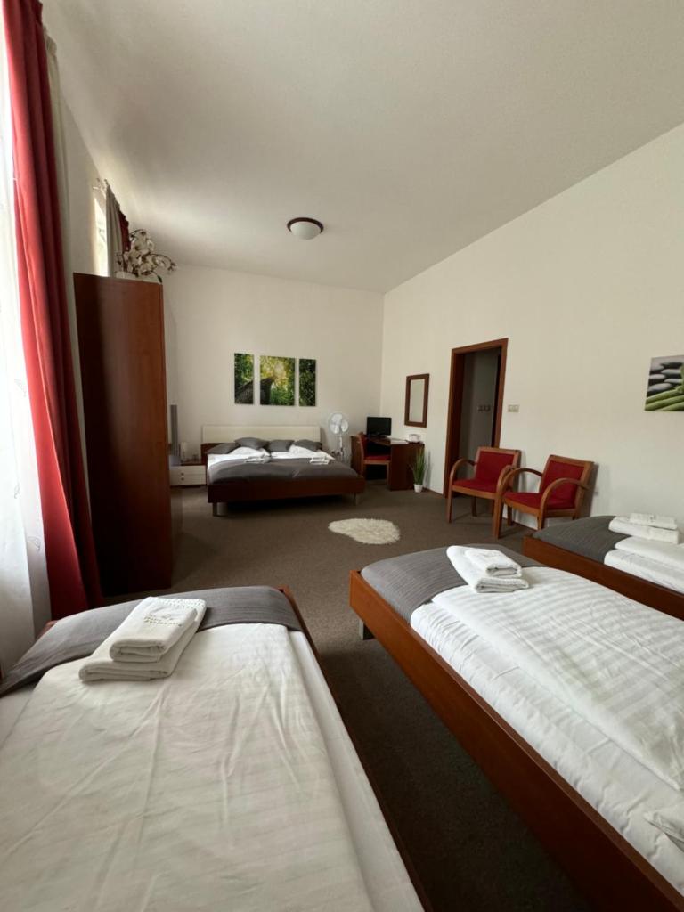 Pivovarsky Hotel Kojetín u Kroměříže Room Type - Family Room with Bath