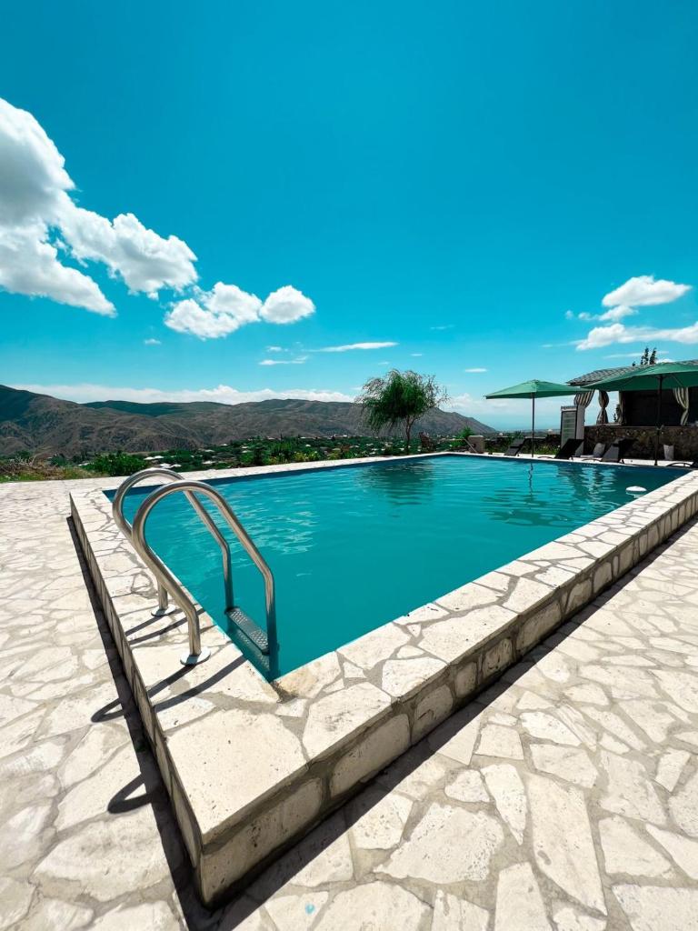 Garni Hills photo 4