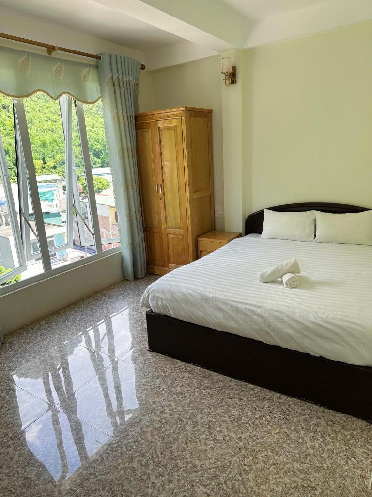 Khách Sạn Tiến Loan