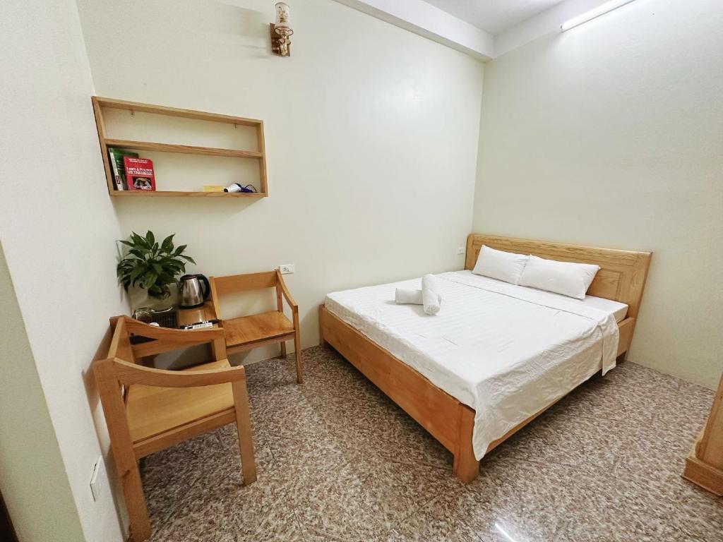 Khách Sạn Tiến Loan