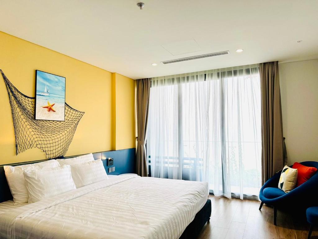 Flamingo Ibiza Hải Tiến - view biển