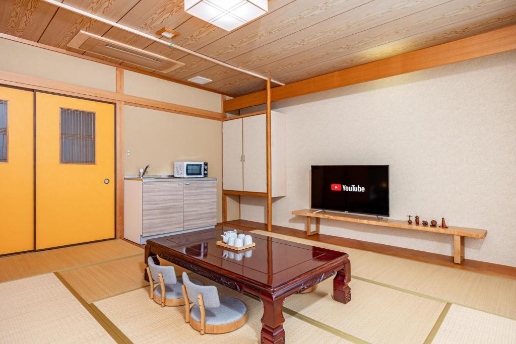あざみ庵 302