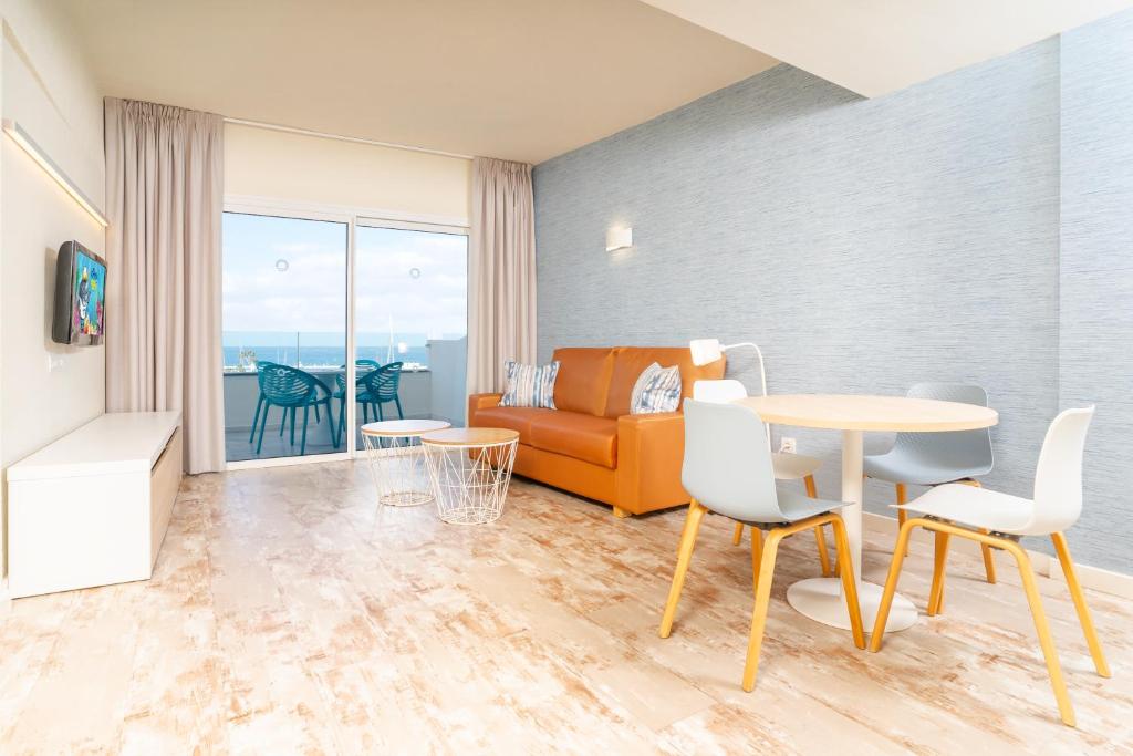 HOVIMA La Pinta Beachfront Family Hotel Room Type - One-Bedroom Superior Apartment