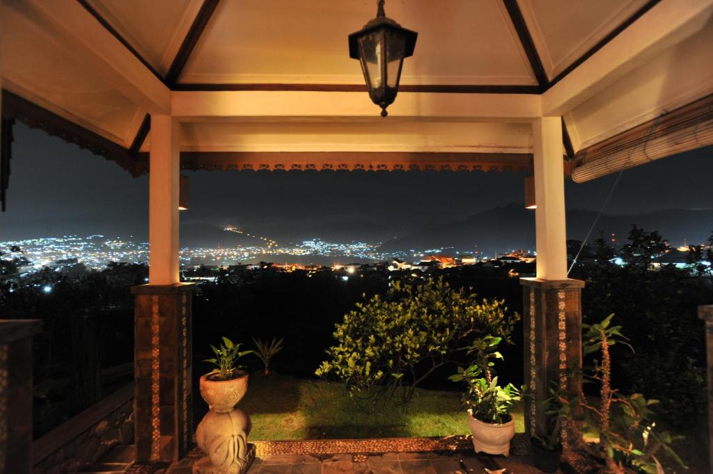 Shanty's House photo 2