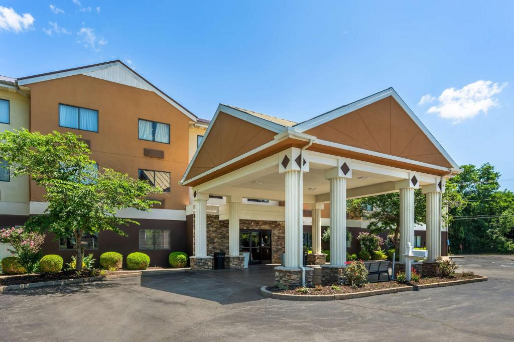 Best Western Plus Georgetown Corporate Center Hotel image