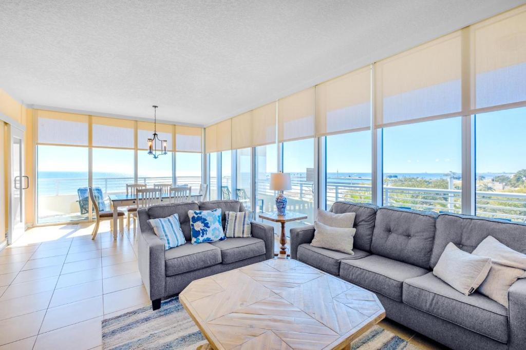 Ocean Club Deluxe image