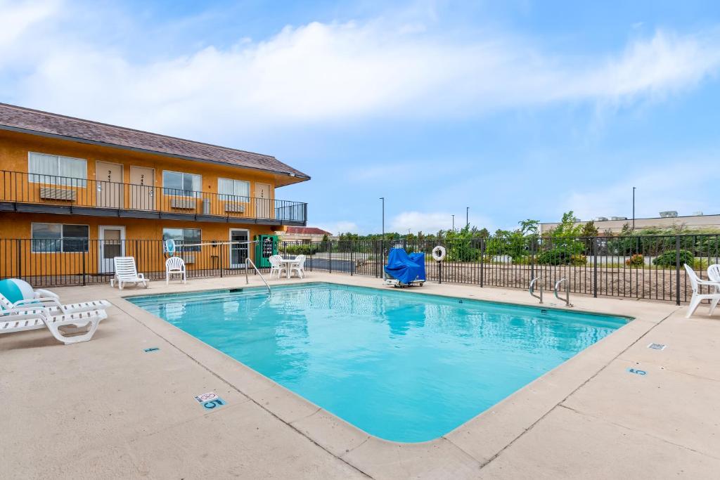 Americas Best Value Inn Stillwater image