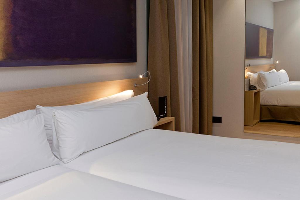 Hotel Àmbit Barcelona photo 4