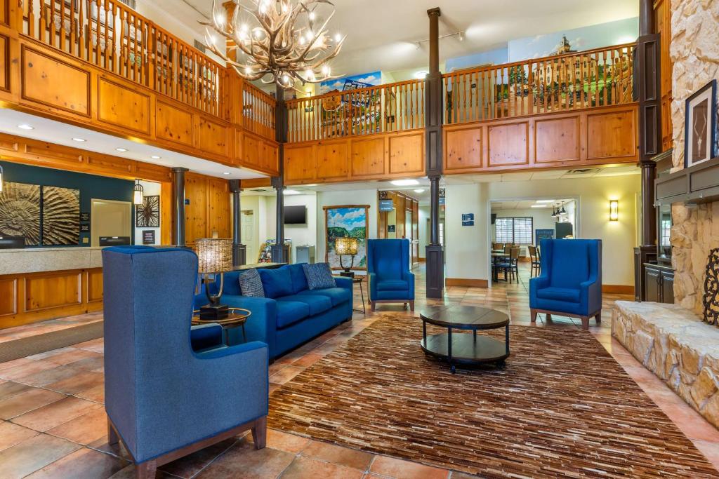 Best Western Dinosaur Valley Inn & Suites image