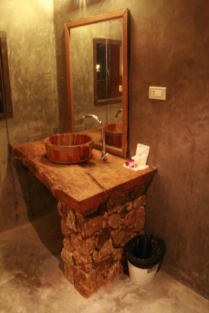 Номер (Улучшенный коттедж), Kirati Beach Resort